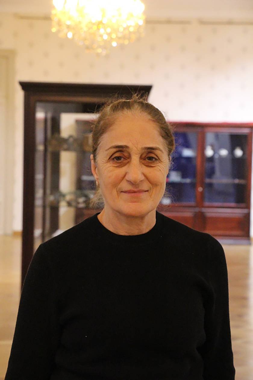 სამუშია ელენე